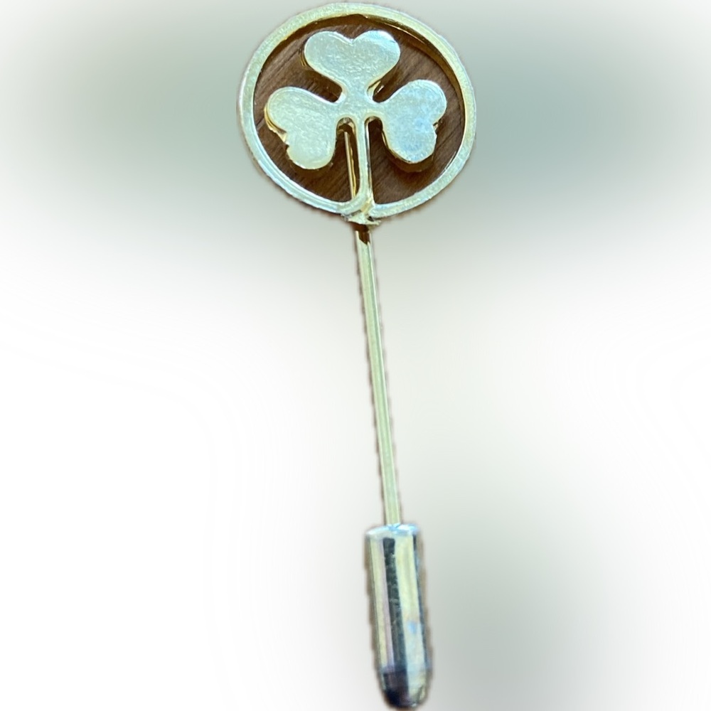 VNTG Gold Clover Pin